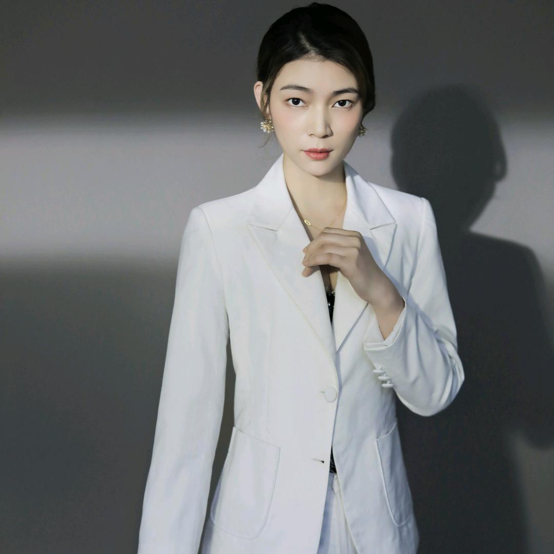 厦门市翔安区雨恒美美容店