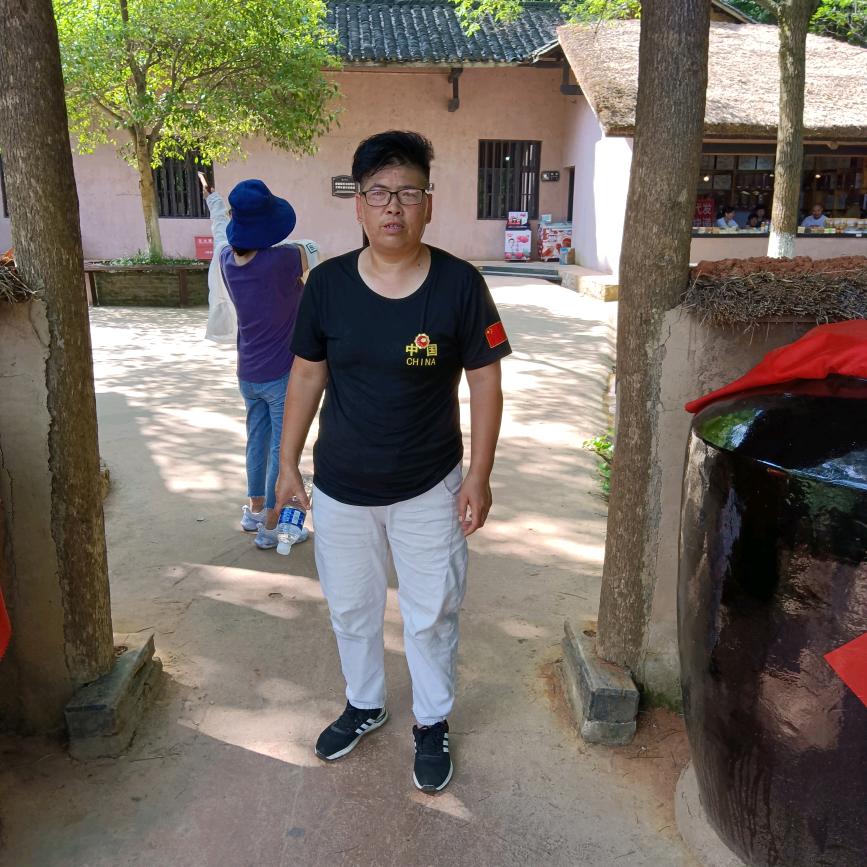 巩义70后养猪人