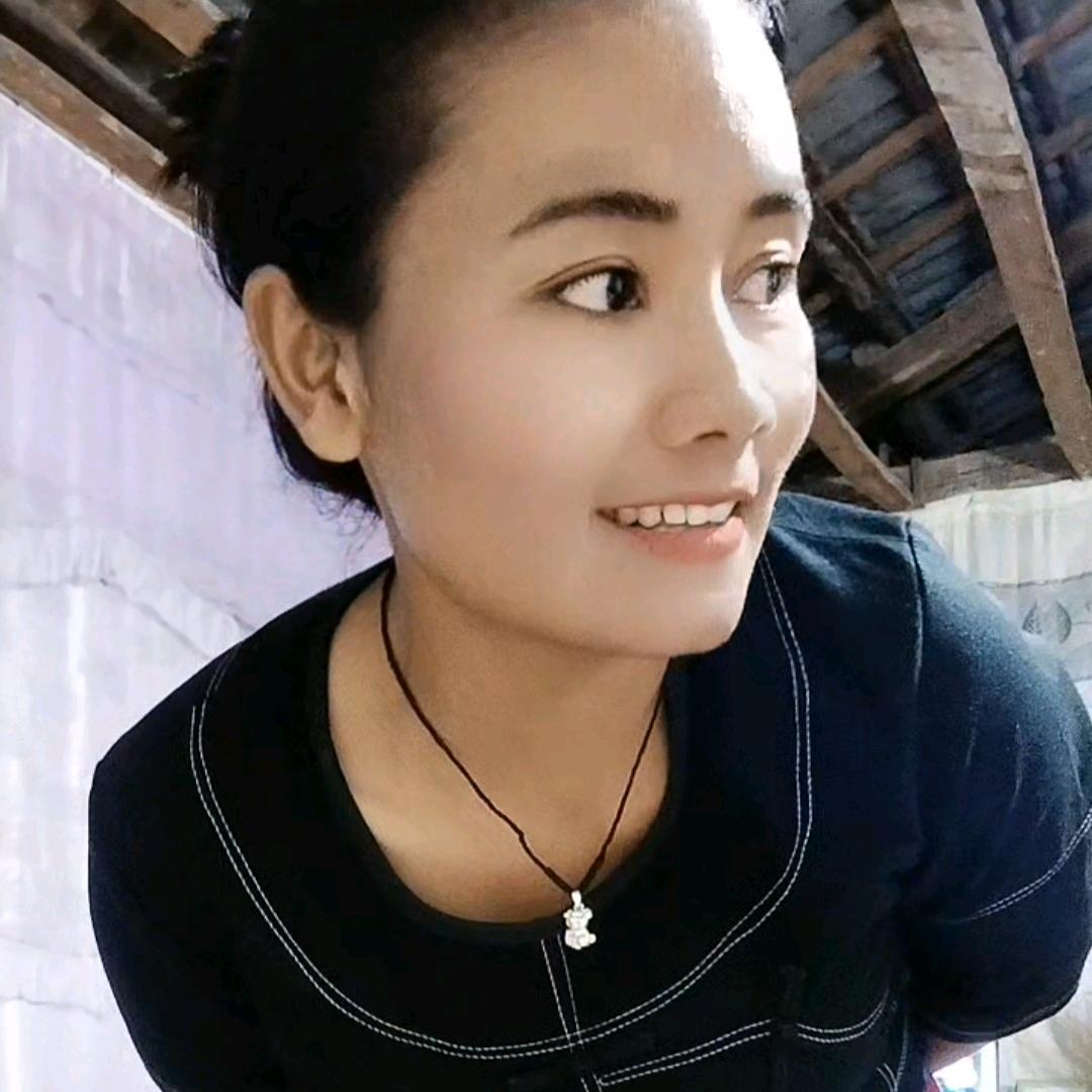 依丽