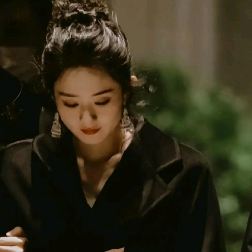 追求霓裳