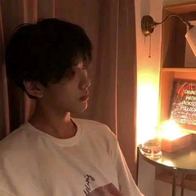 竼
