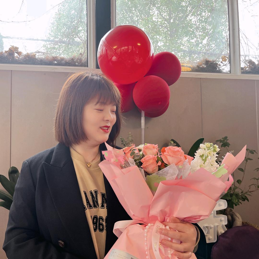 小丫-广元注册公司建筑资质服务