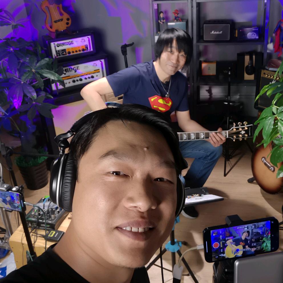 左轮吉他：张三