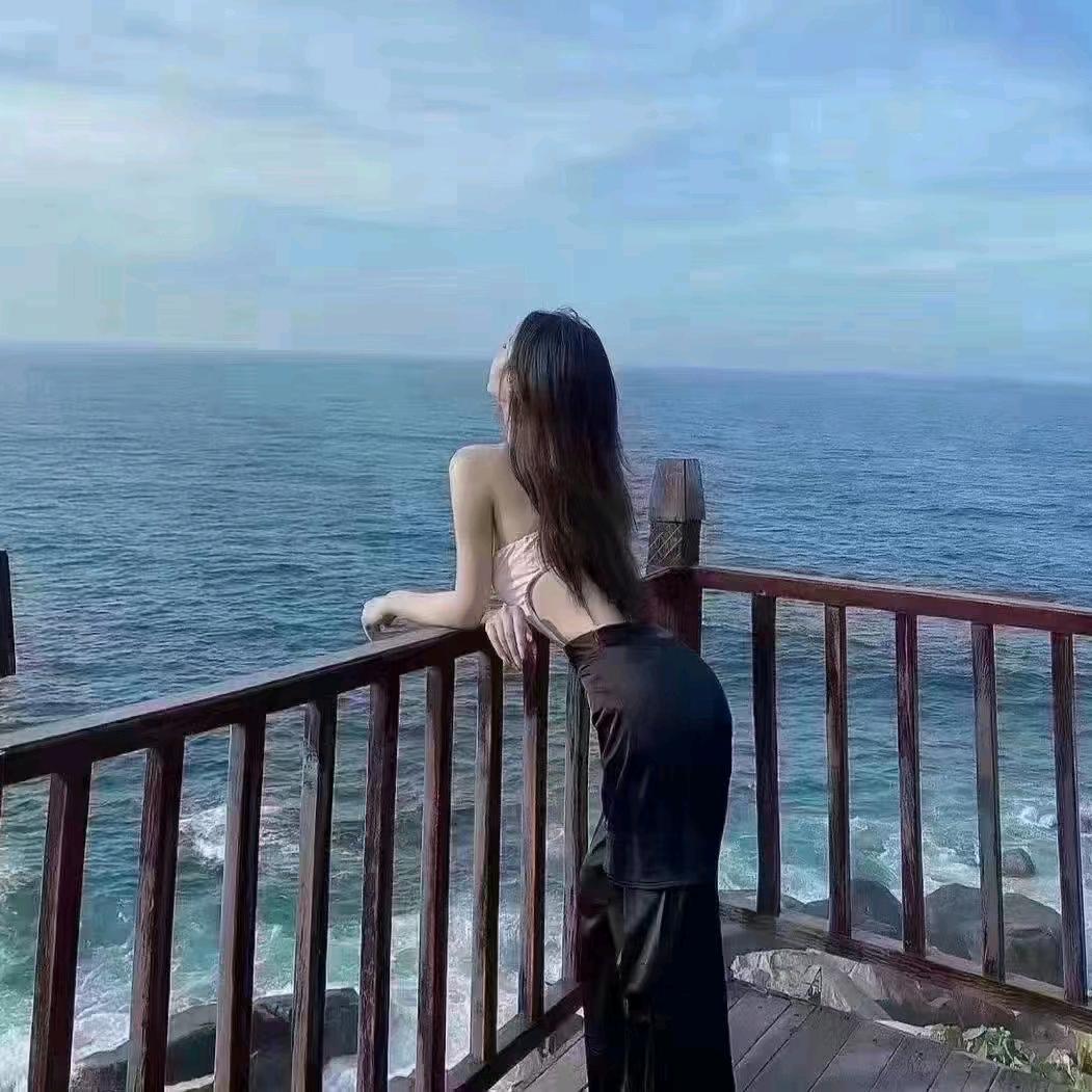 头发乱了✨