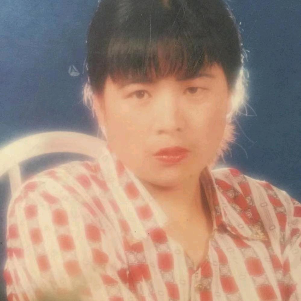 英 姐