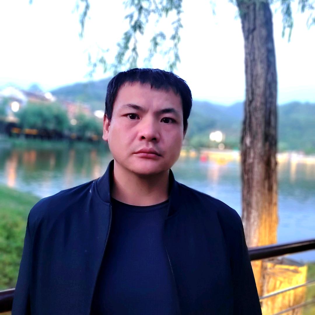 单身龙哥