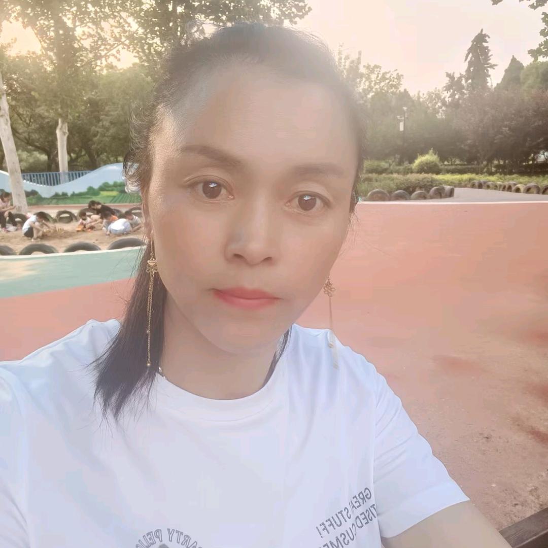 吴小英（橱窗有好物）