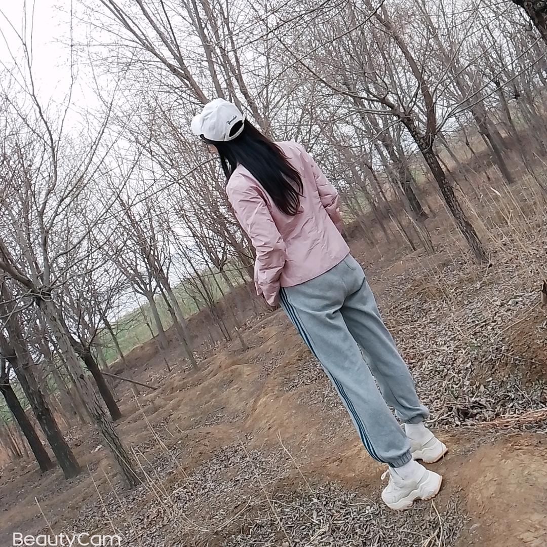 彤