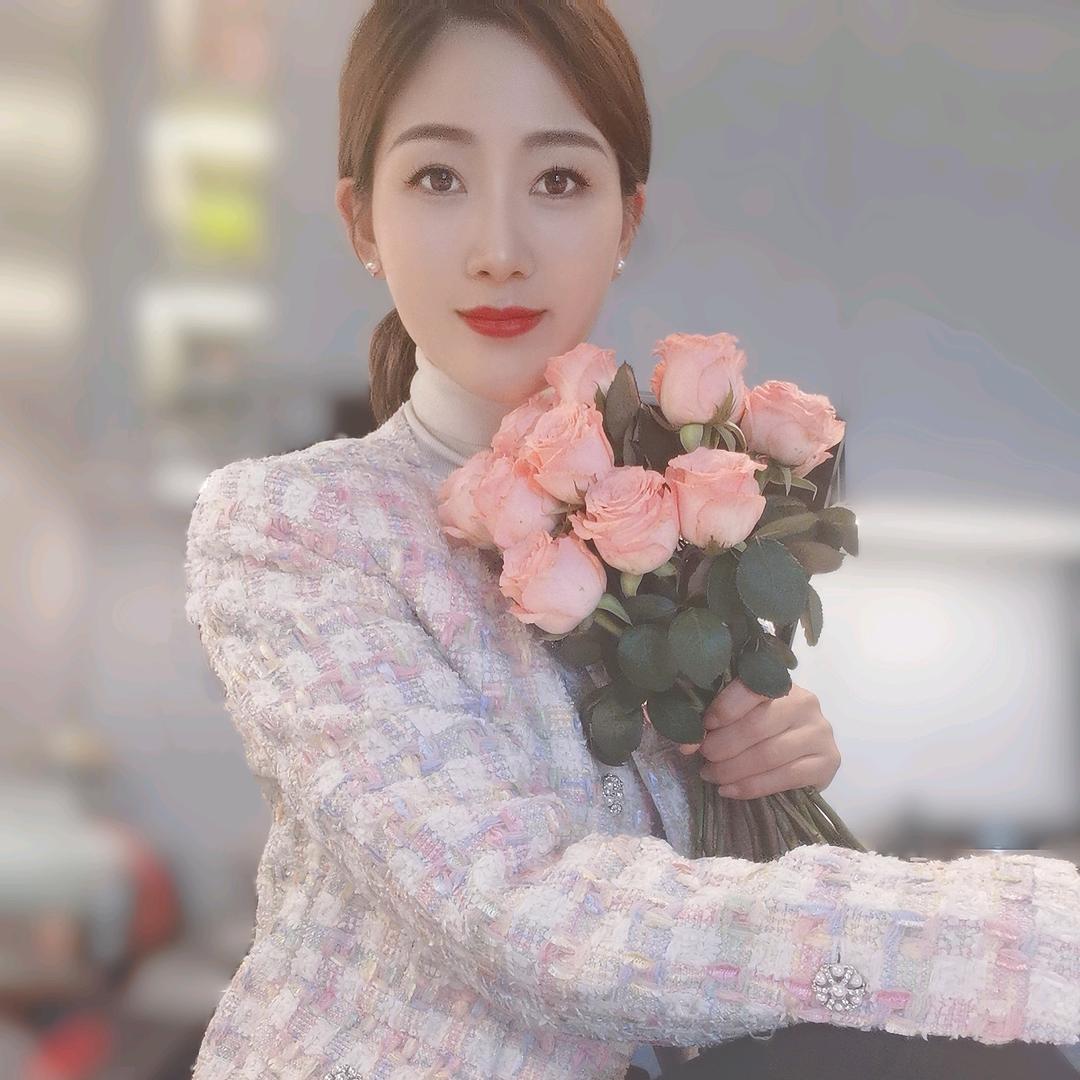 Yvonne-梅子