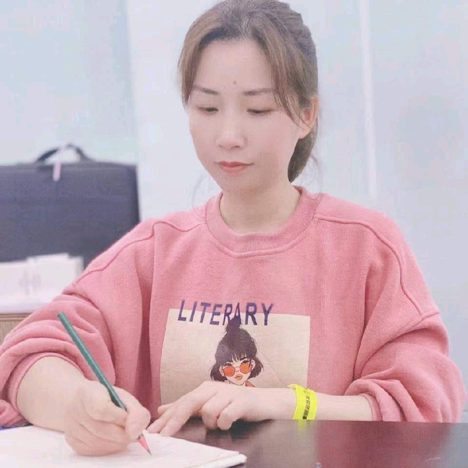 移动美容师欧阳