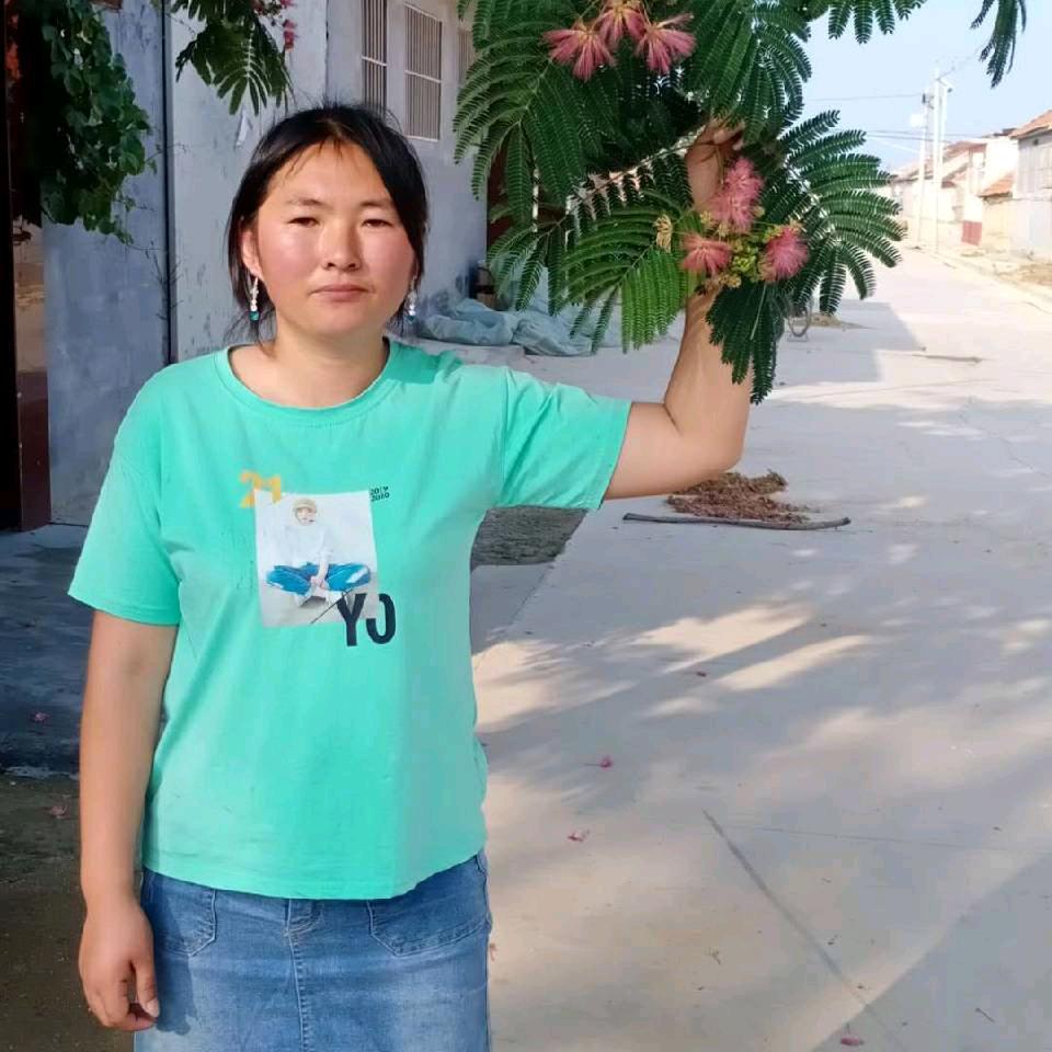 何恩雪