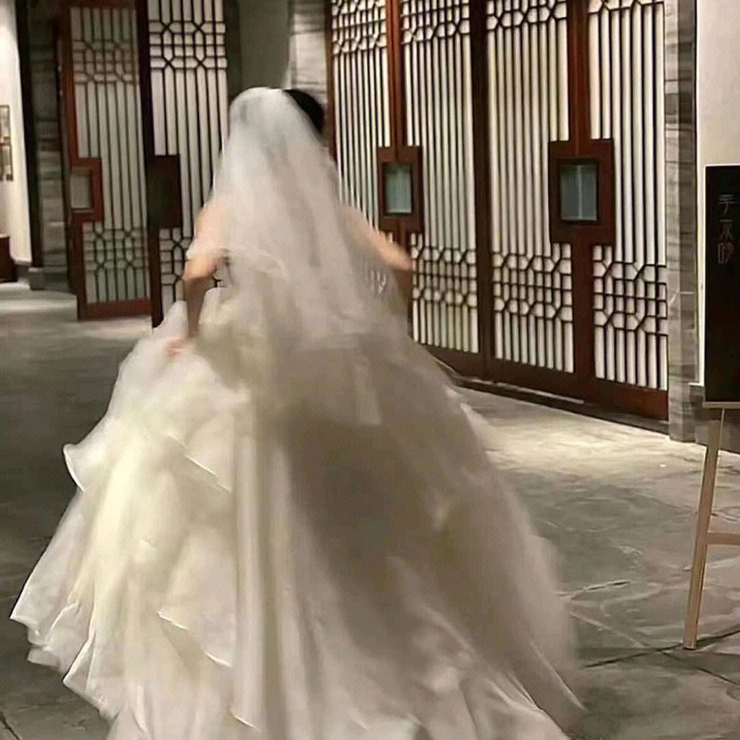 春江晚晚