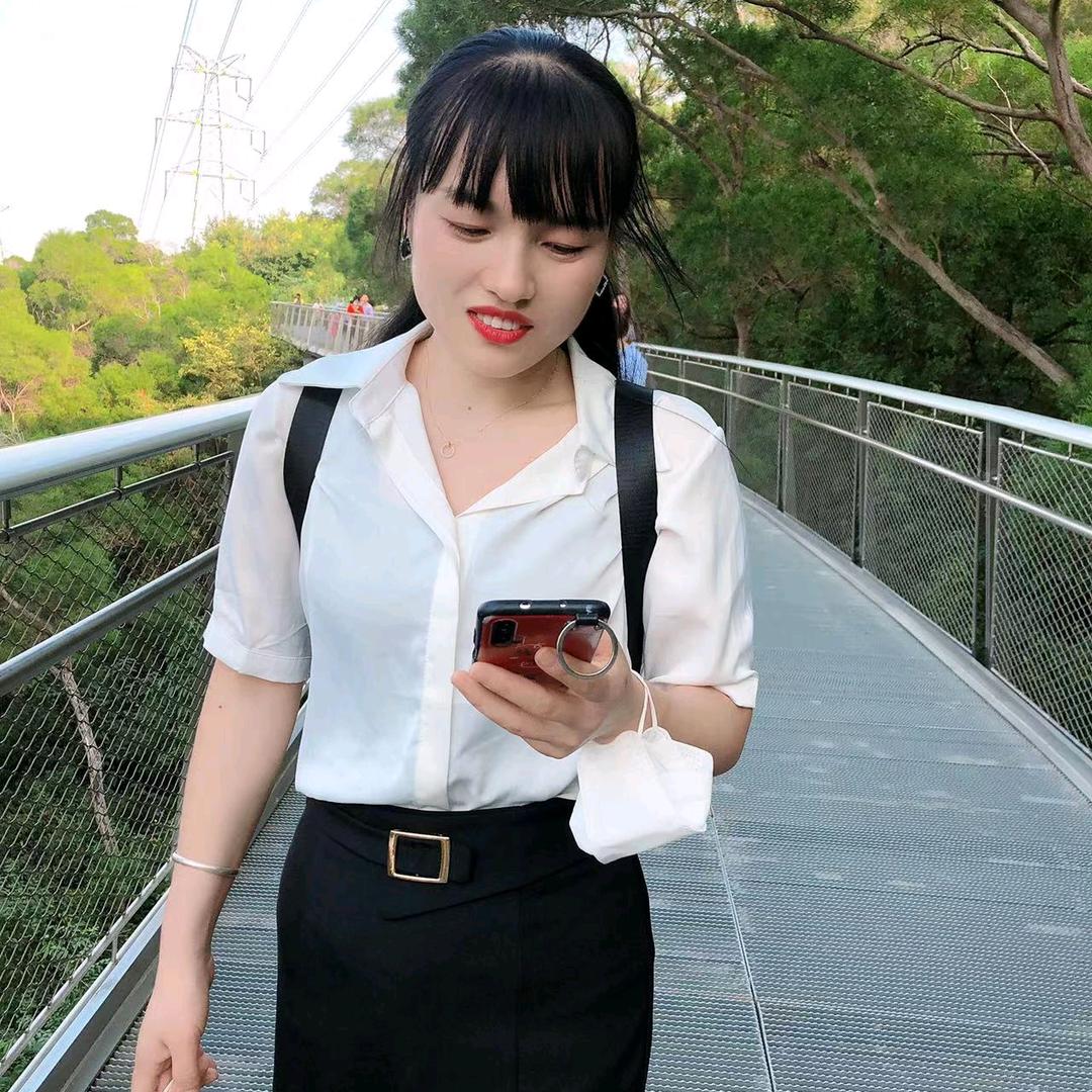 蛾子