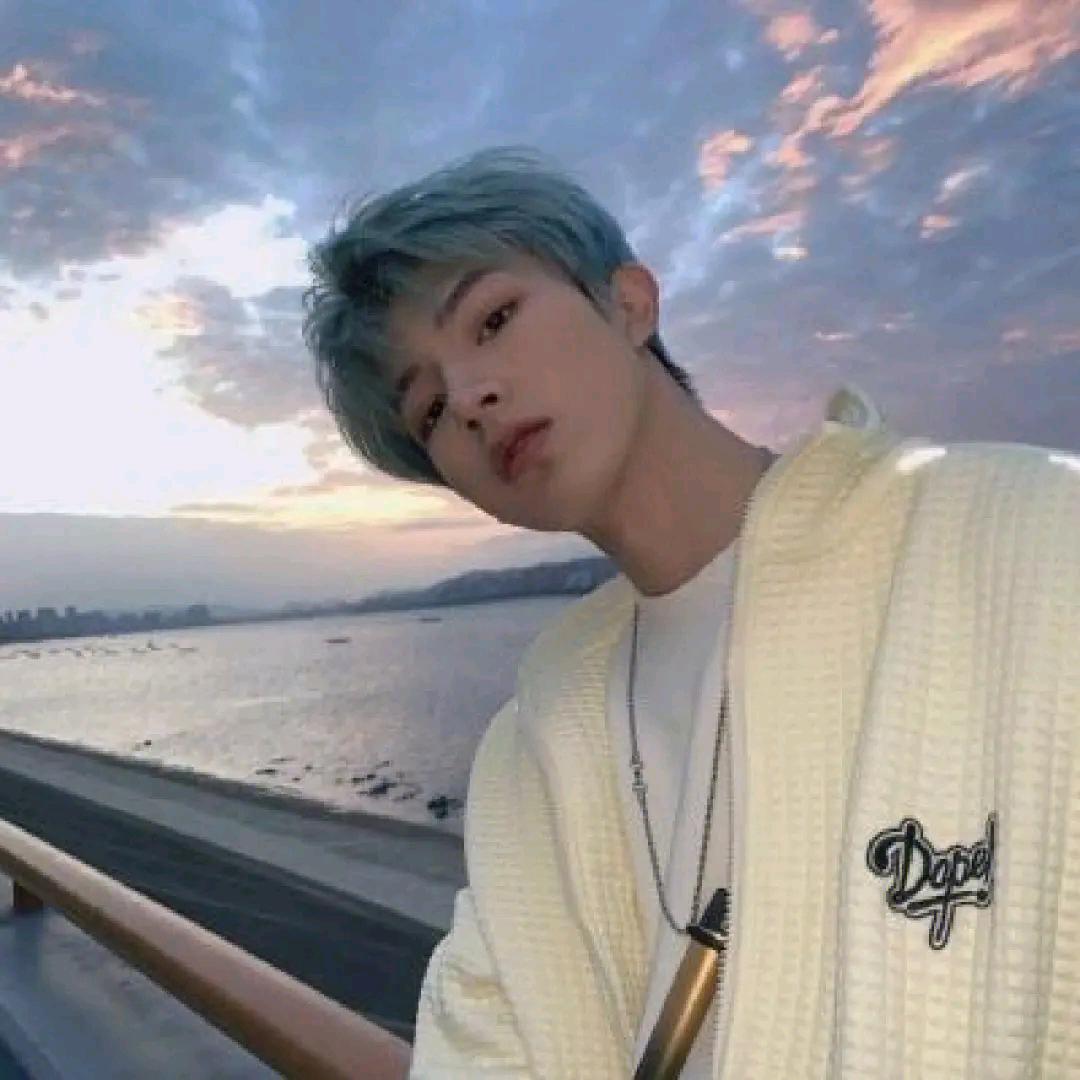 高贵※华华🎒(出直刷折扣)笨的饿死