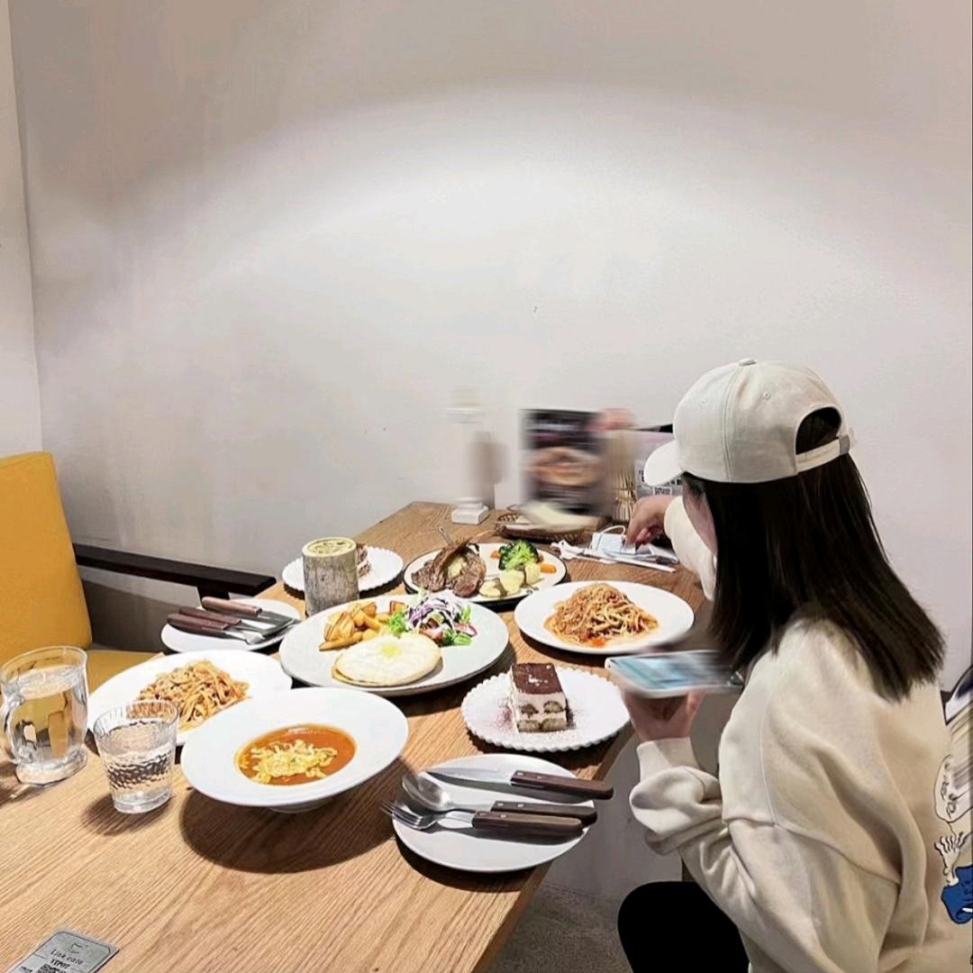 小蒋巨叛逆