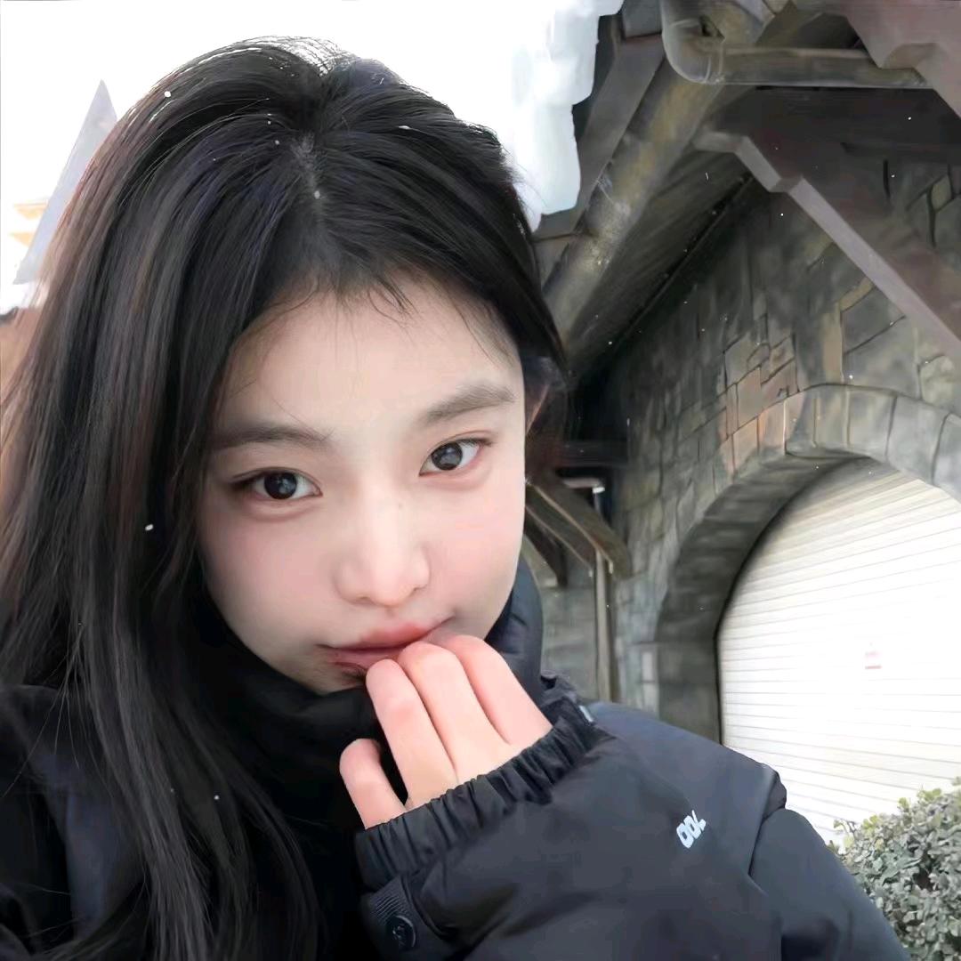凌一尧.