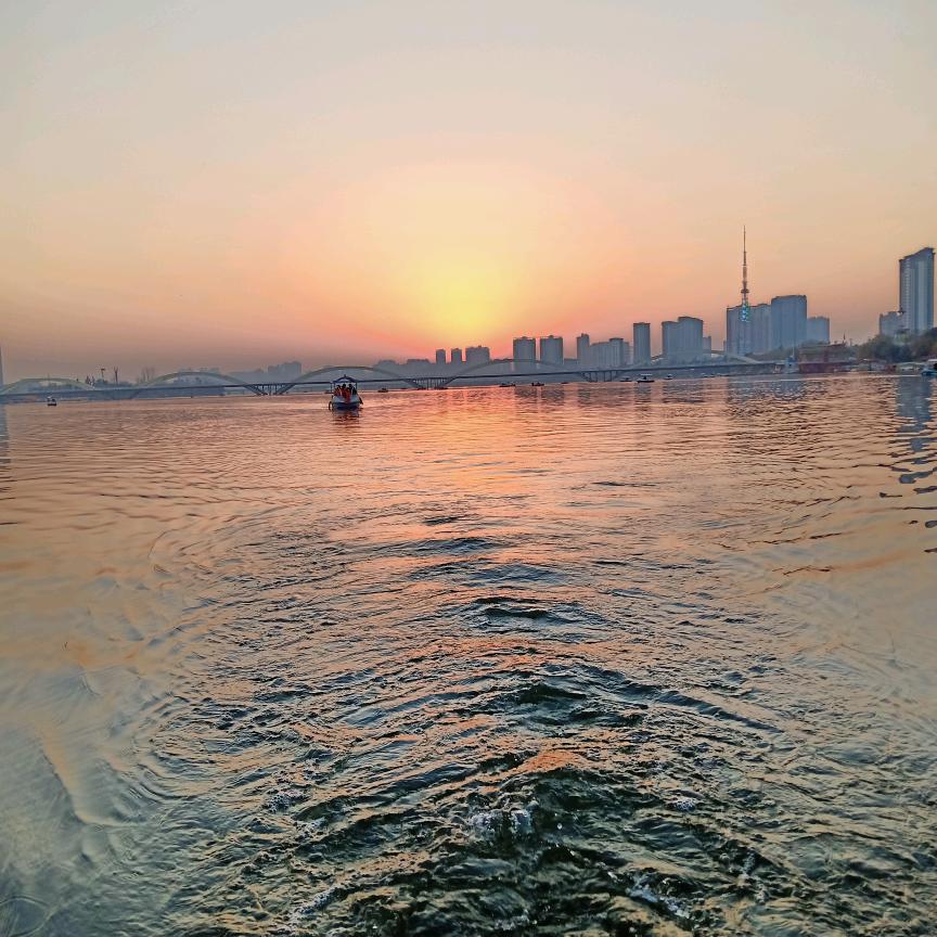 张衡路东