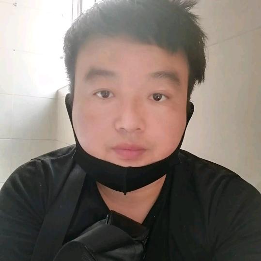 流浪歌手李高兴