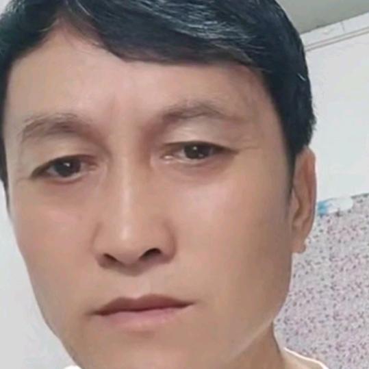 覃玉森