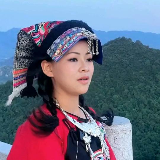 黄华丽闪亮的回忆。