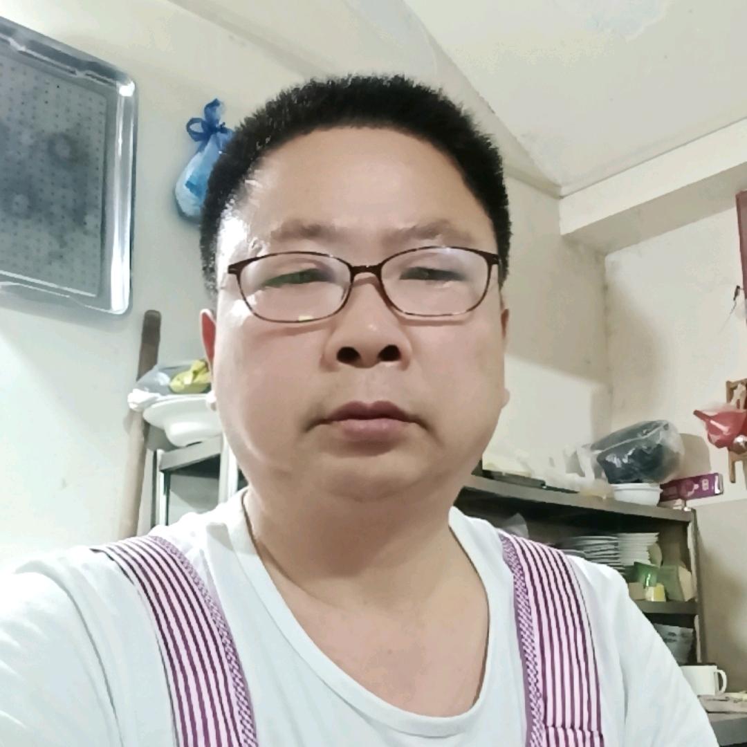 老李哥，手擀面扣碗店