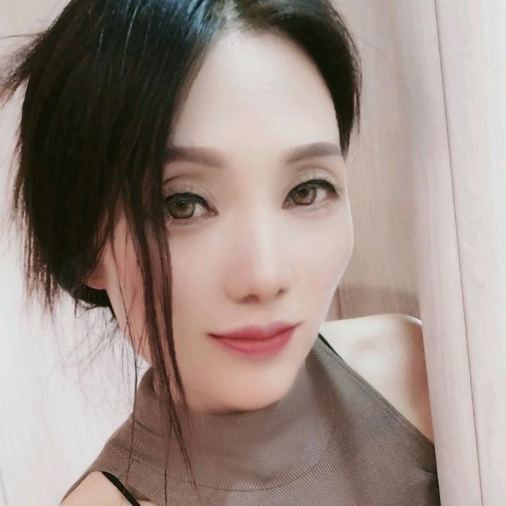 低头温柔抬头霸气