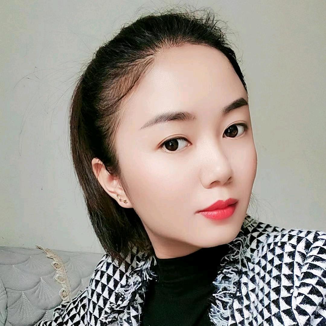 卖猪脚粉的小姐姐