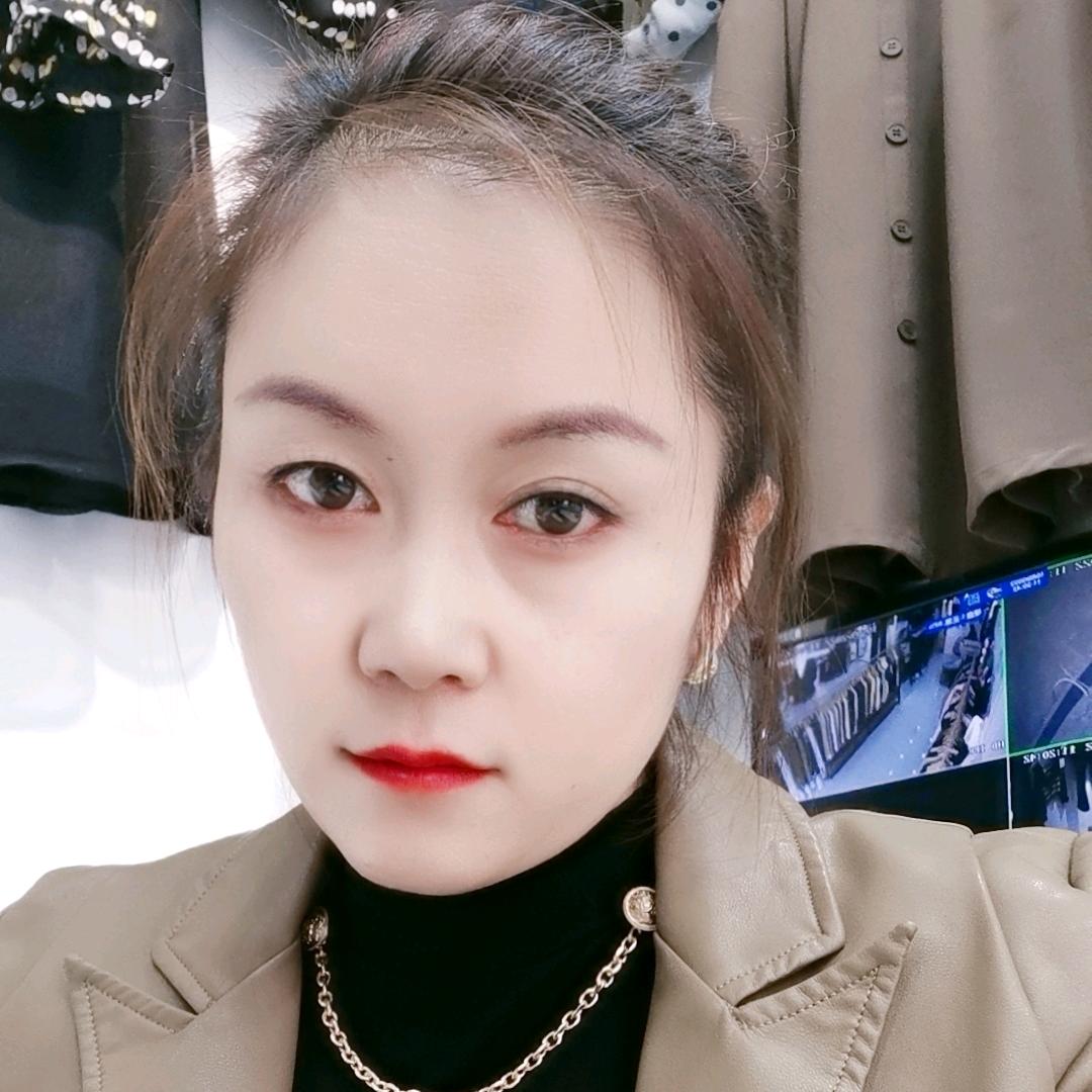 龙达飞女装燕粉