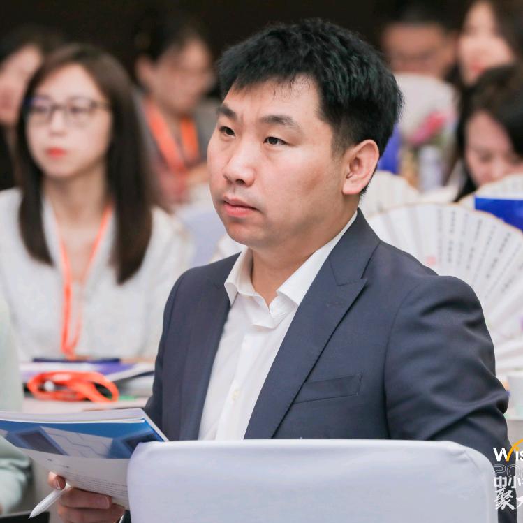 五月，等一朵花开