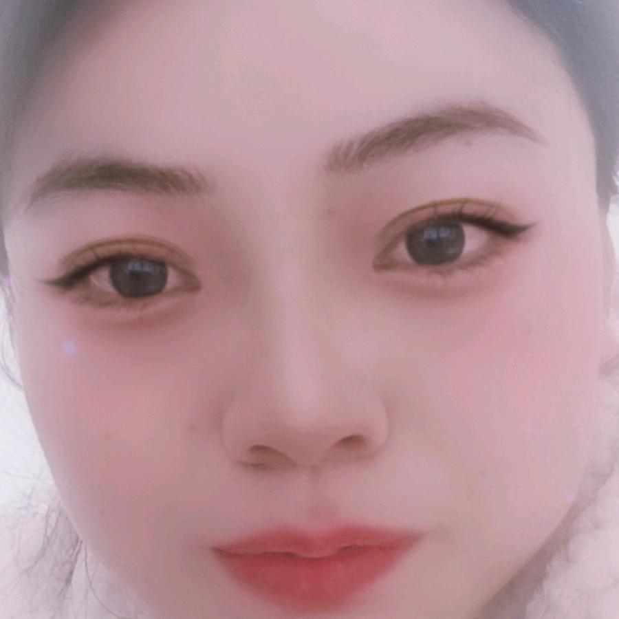 小云。