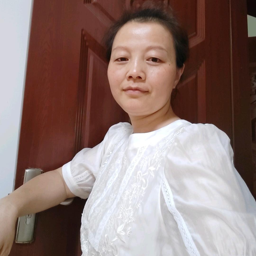 摆地摊的五小姐