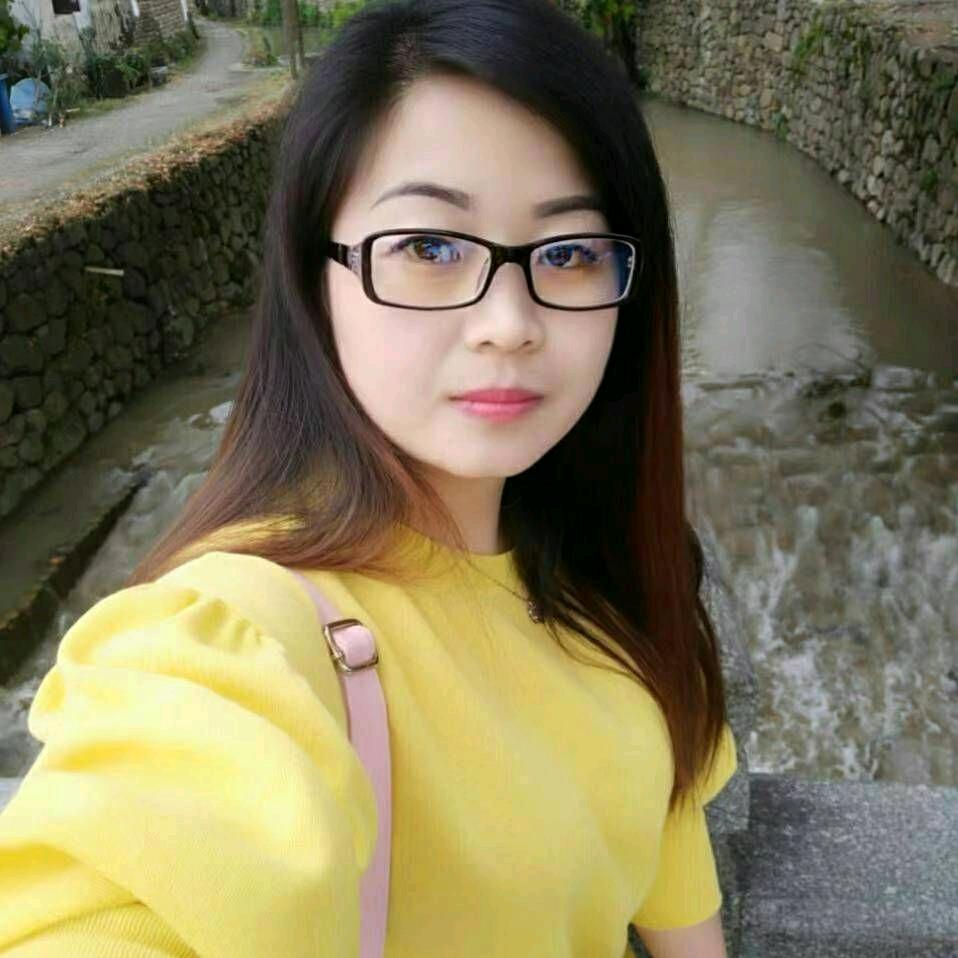 本人单身，有合适的找一个没合适的就一个