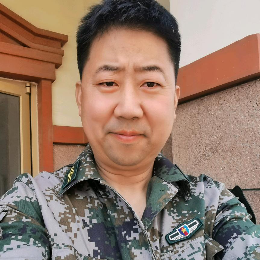 东良（80餐饮上岸之路）