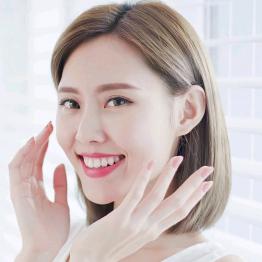 多嘴的小麻雀