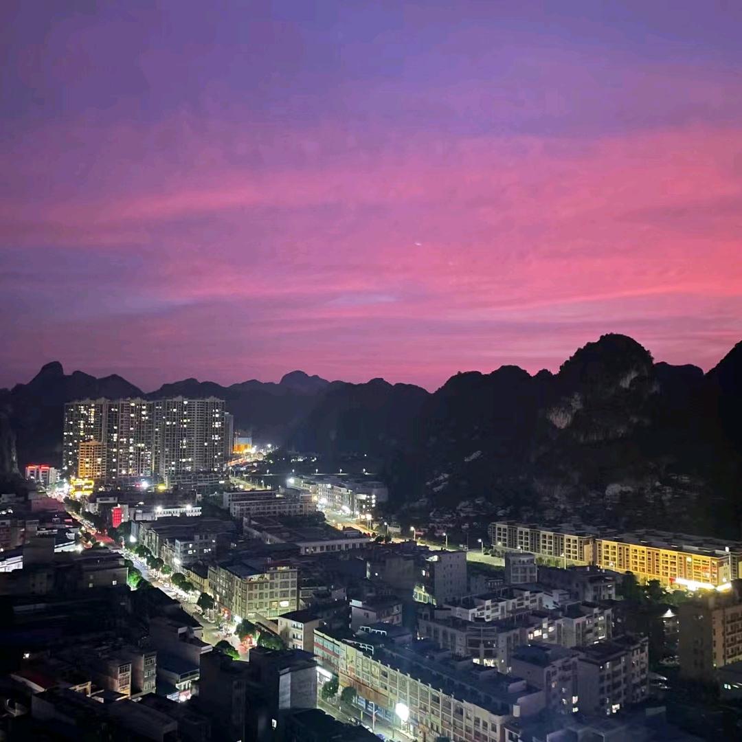 .丽