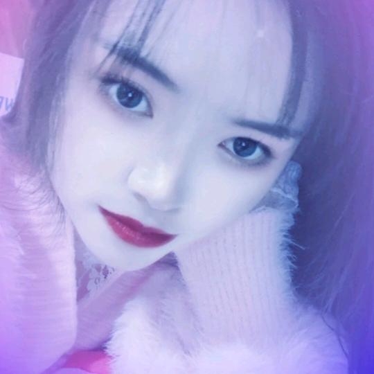 @冰凌蔷薇女孩🎤