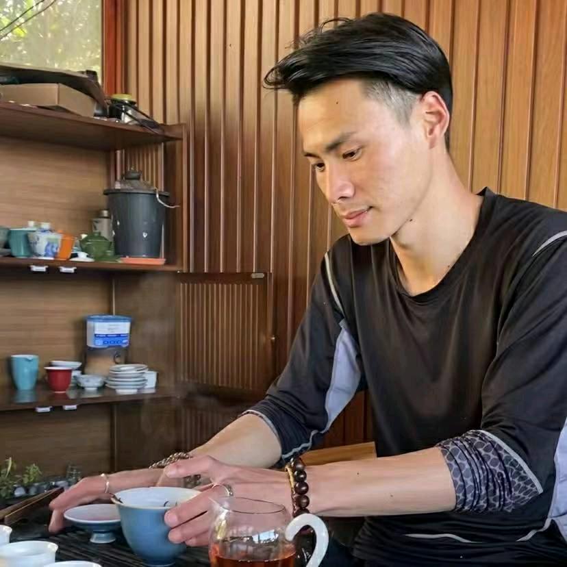 茶人老戴（普洱古树茶）