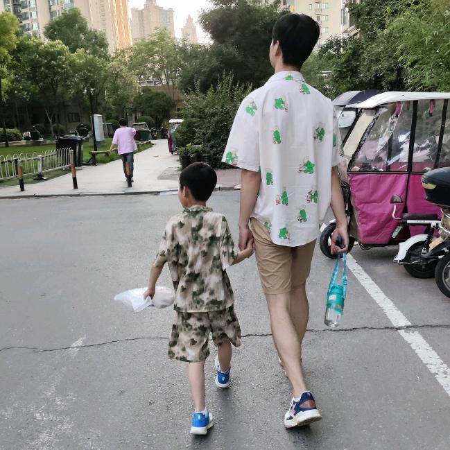 大个子幼稚
