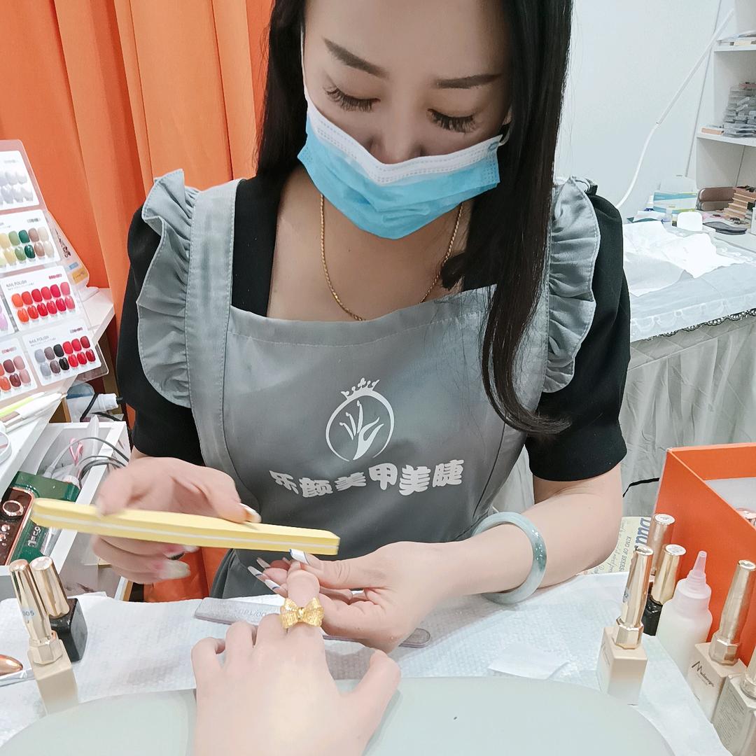 李村中防商街负二层B区39号乐颜美甲美睫