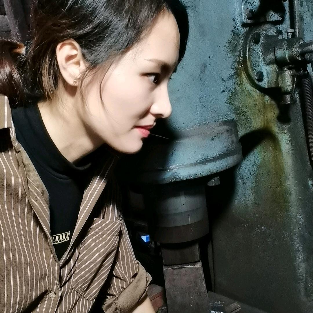 英英厨具经营店