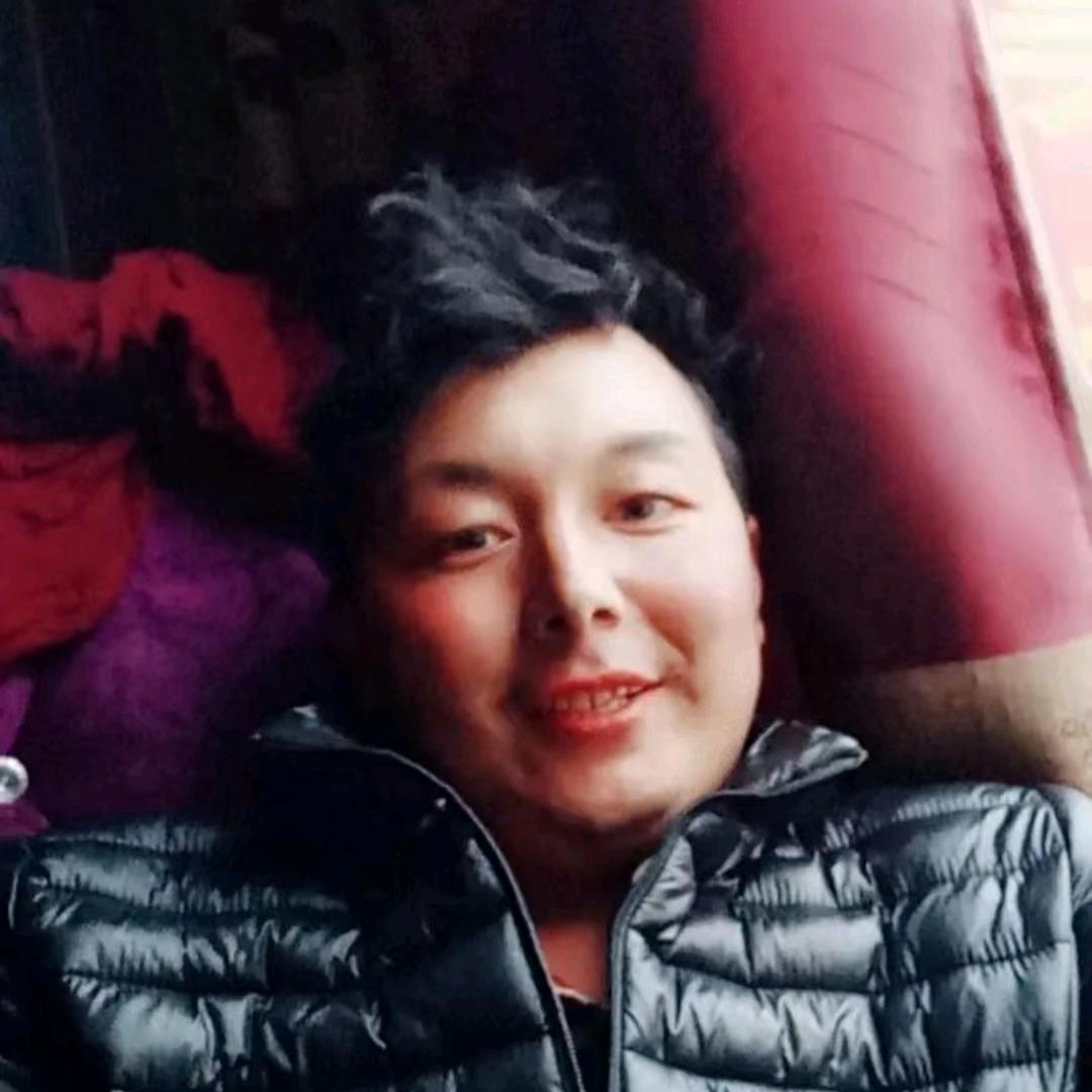 康巴汉子喜欢唱歌
