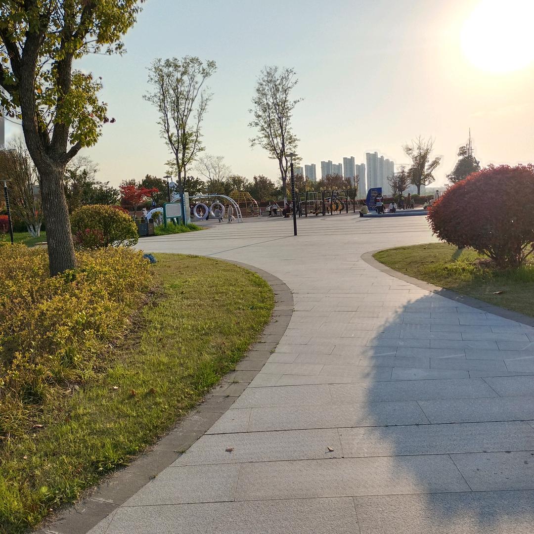 (ο̬̬̬̬̬̬̬̏̃喜上♥(｡眉邵♥