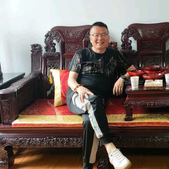 蔡先生《品牌陶瓷餐具优秀服务专家》