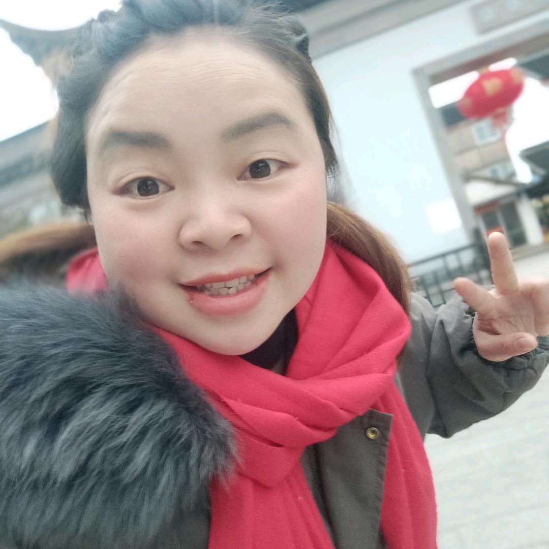 四川 罗静