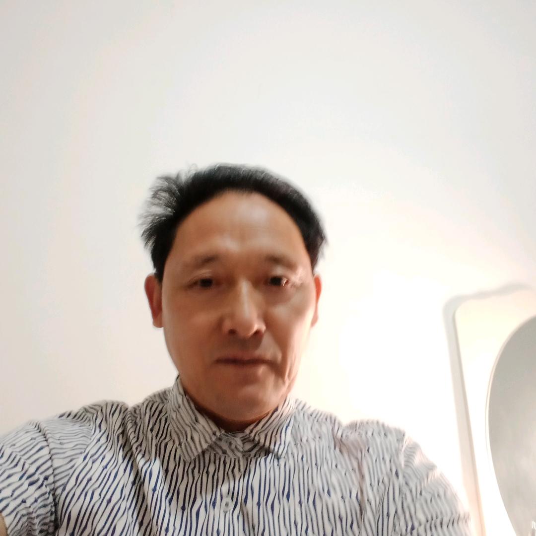 廖万兵头像
