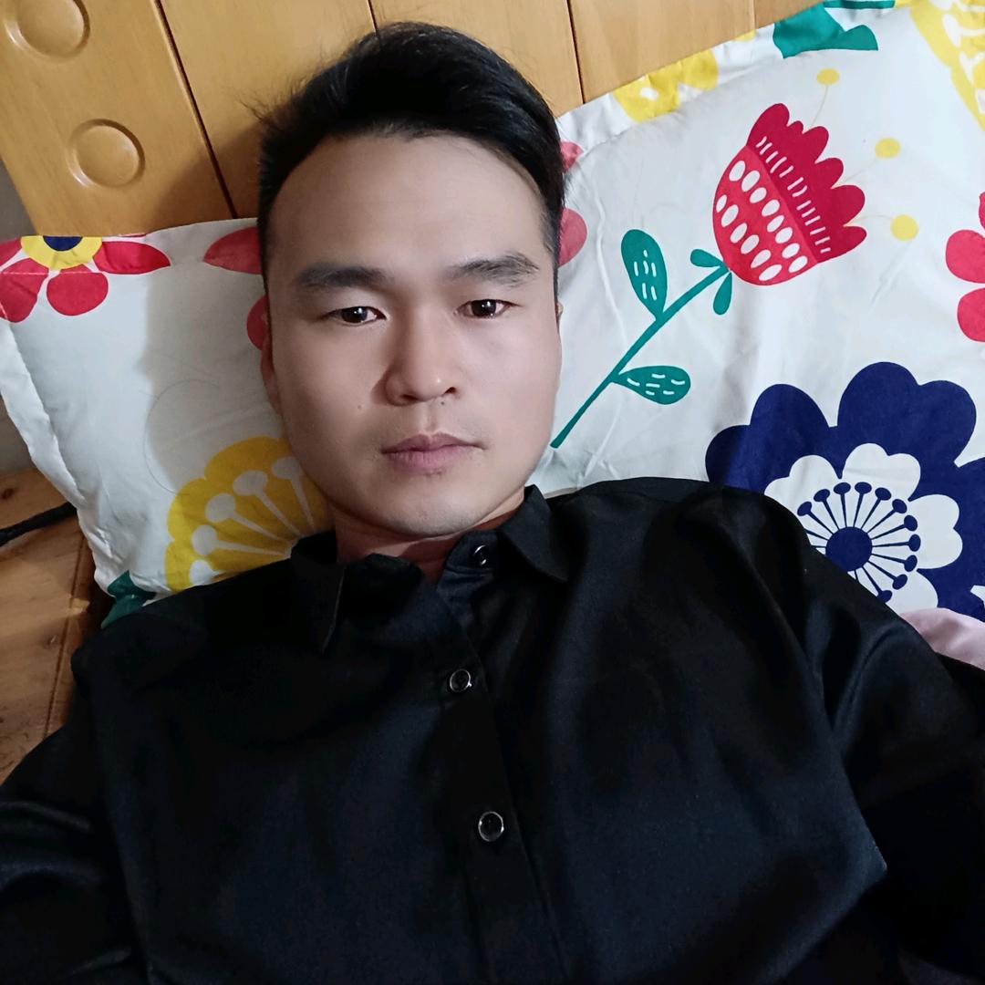 刘٩(￥A￥)۶恭喜发财