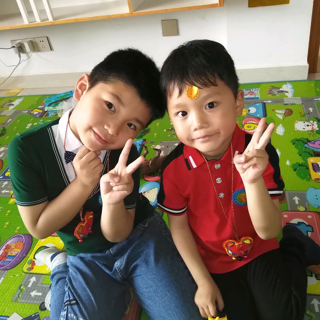 用户9890727642486束必芳