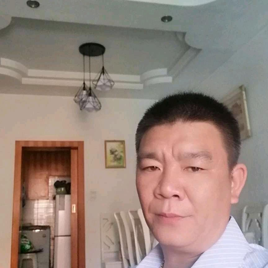 潘德洪，