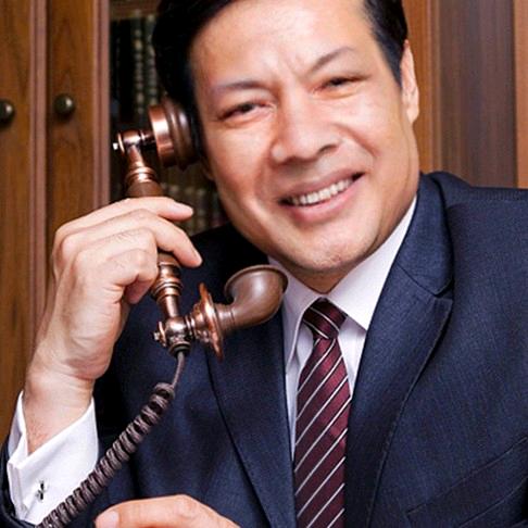 春风花开，争艳怒放，像风一样