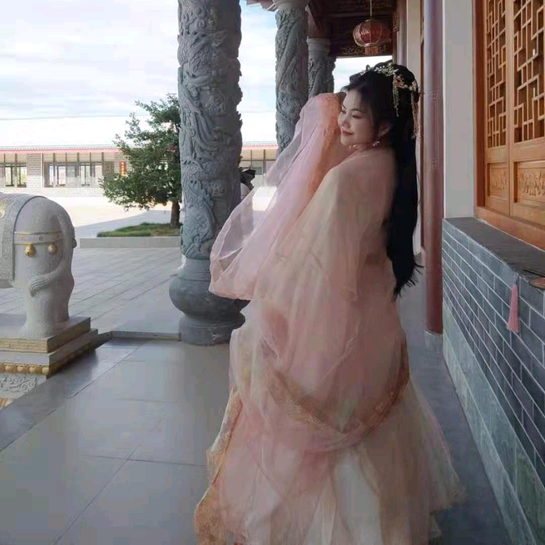 是西西呀